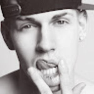 Meet your Posher, Chuckn